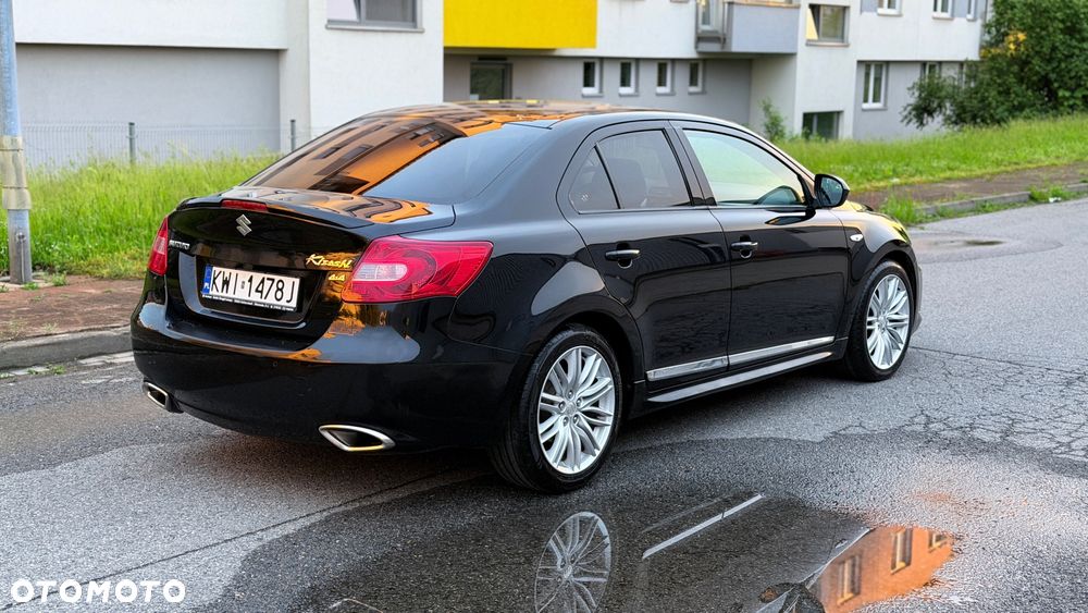 Suzuki Kizashi 2.4 4x4 CVT Sport - 14