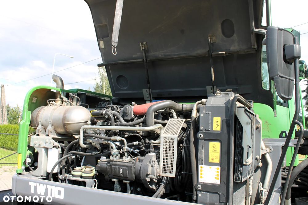 Schaeff TW110 koparka kołowa 4x4 - 35