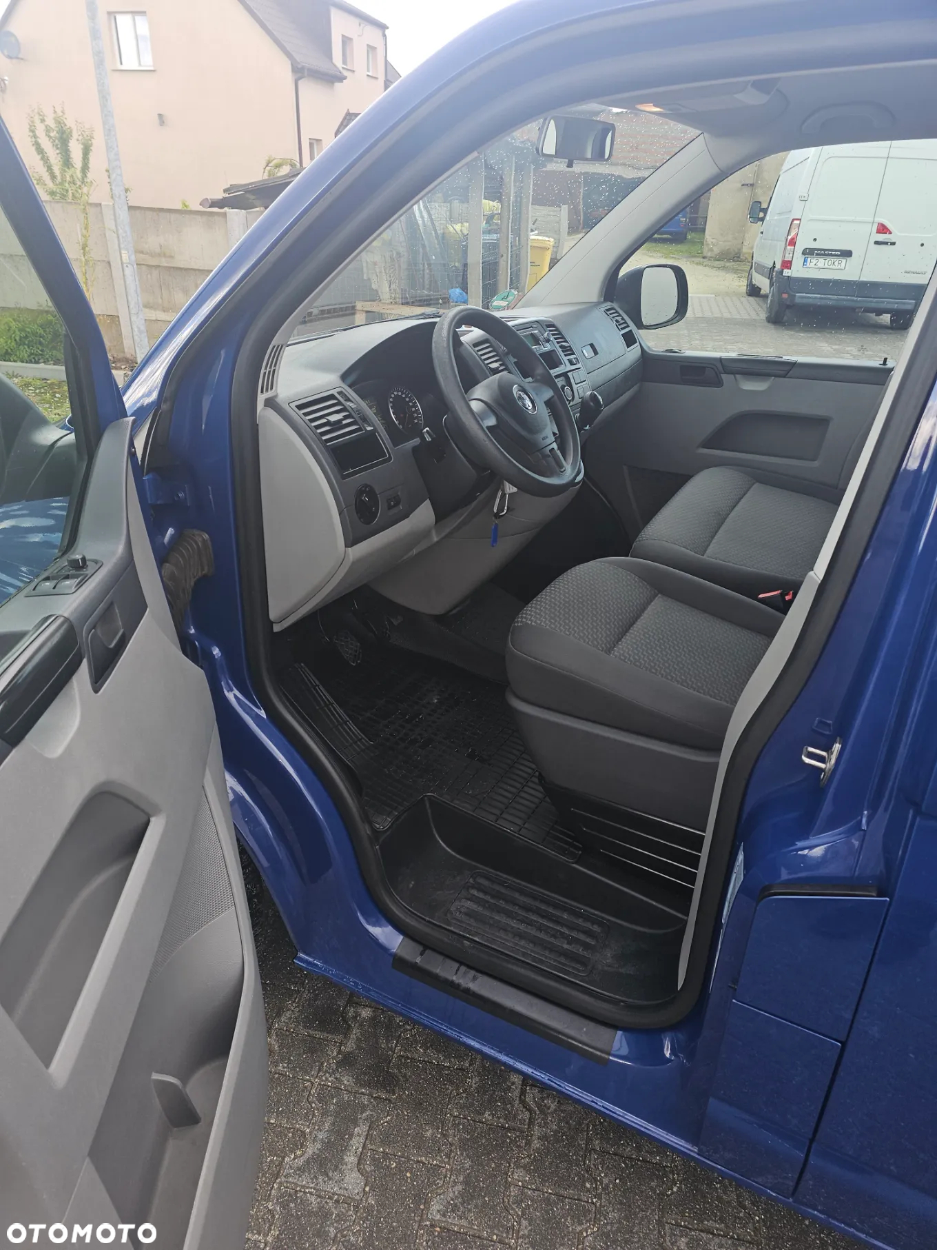 Volkswagen Transporter - 2
