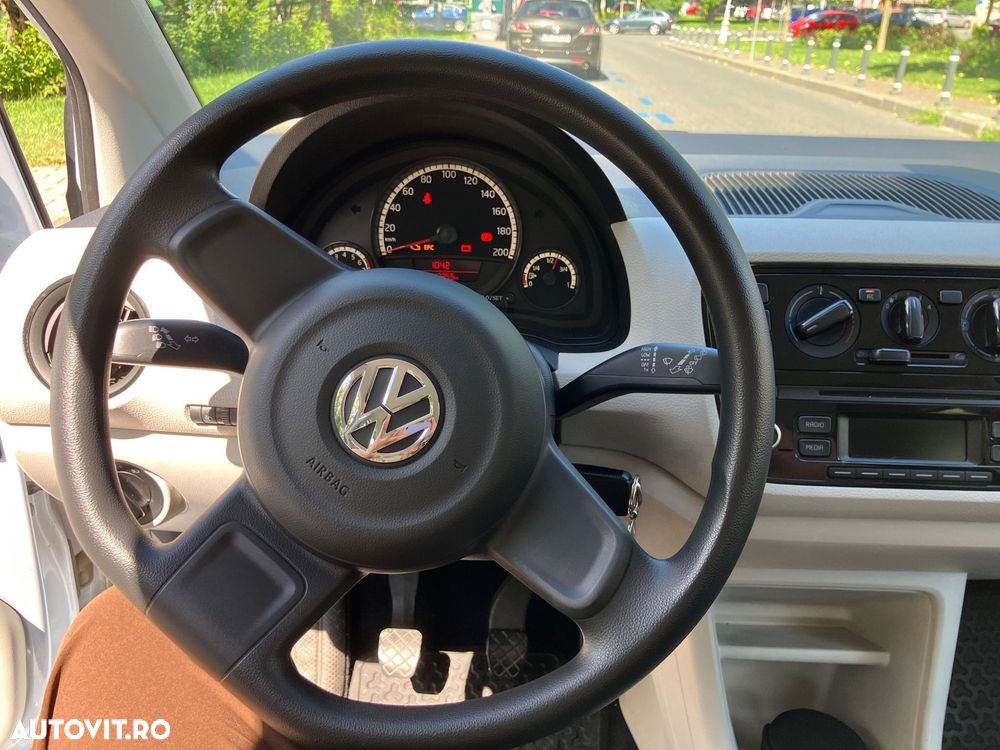 Volkswagen up! 1.0 Move - 23