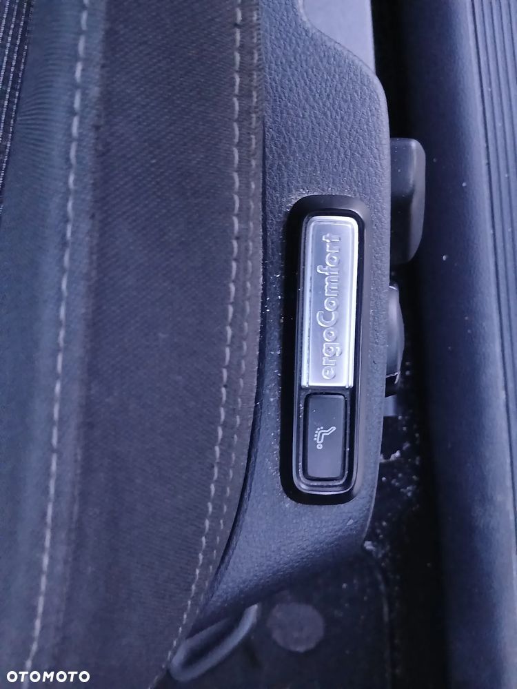 Volkswagen Passat 2.0 TDI (BlueMotion Technology) Comfortline - 16