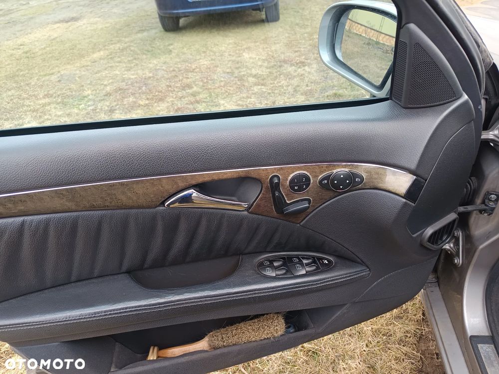 Mercedes-Benz Klasa E 320 T Avantgarde - 10