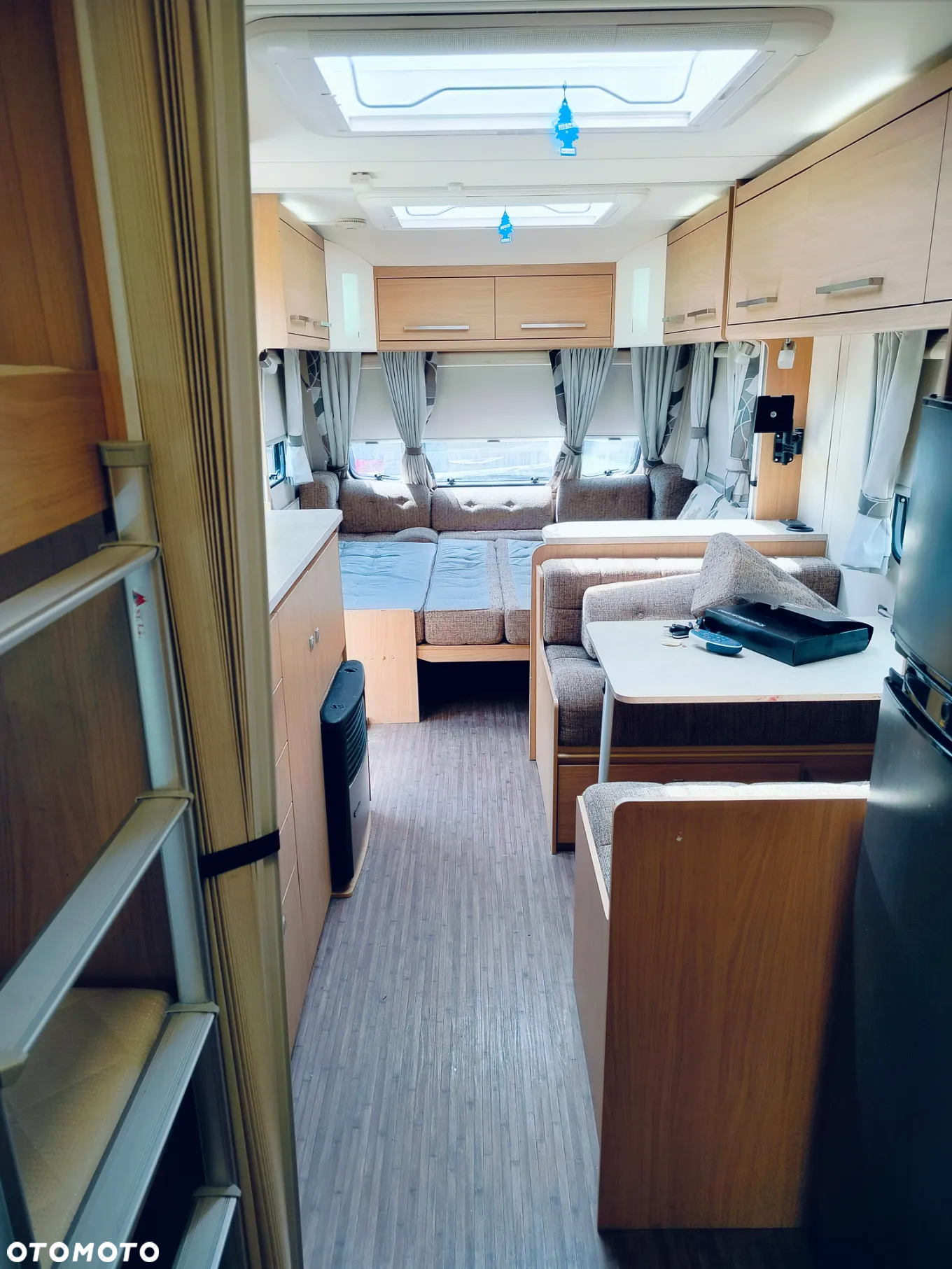 Elddis Chatsworth 636 - 8