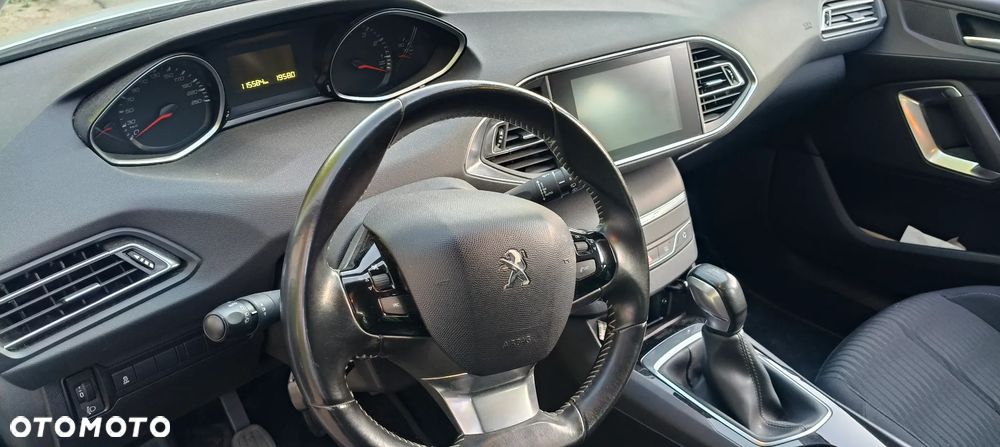 Peugeot 308 1.2 VTi/PureTech Active - 11