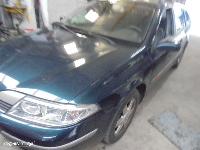 Renault Laguna Break 1.9 DCI de 2002 para peças - 2