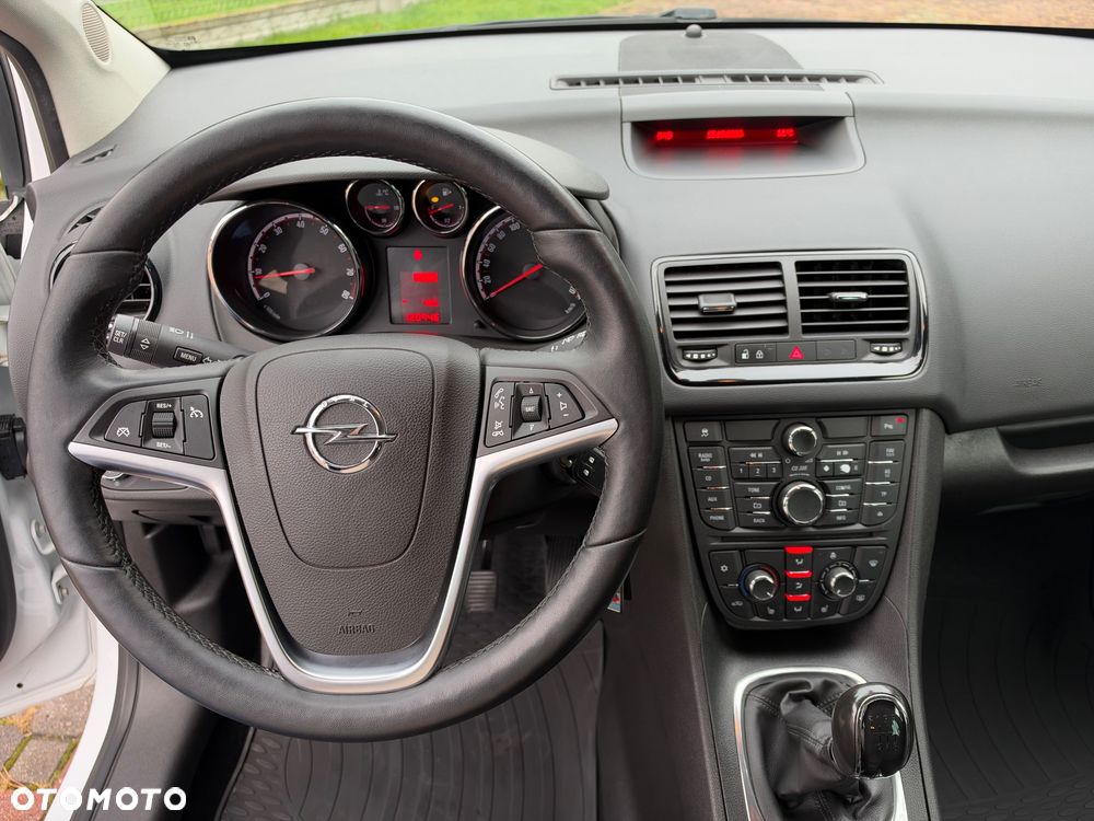 Opel Meriva - 10