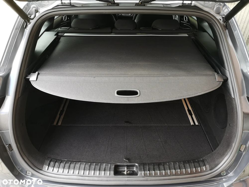 Kia Ceed 1.6 CRDi SCR GT-Line DCT - 37