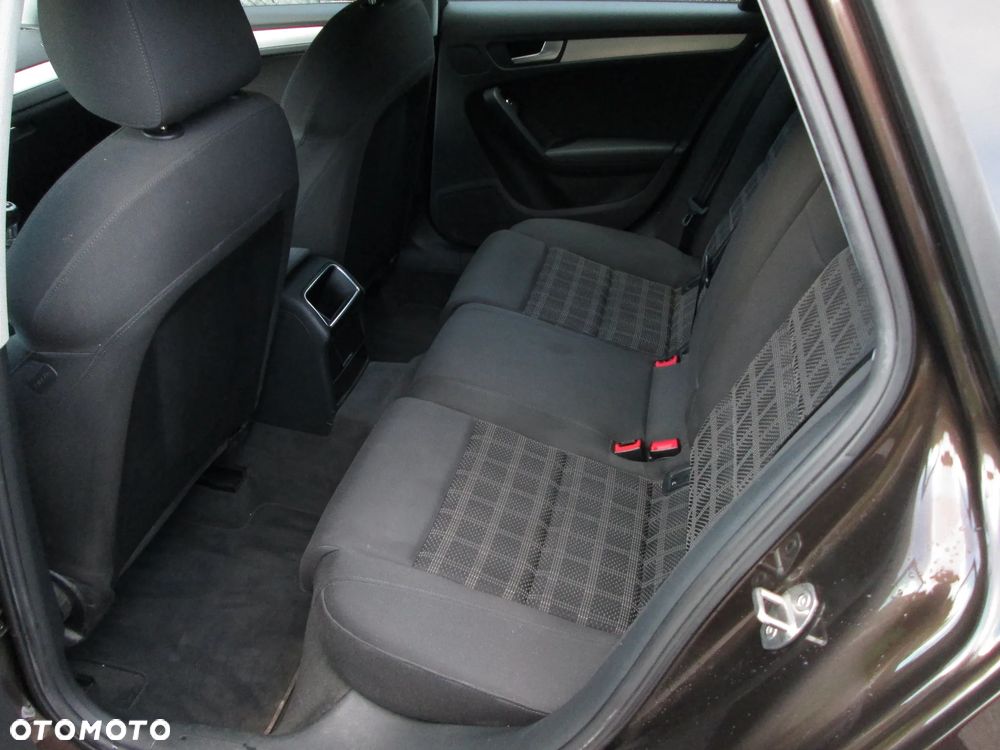 Audi A4 Avant 2.0 TDI DPF Ambition - 16