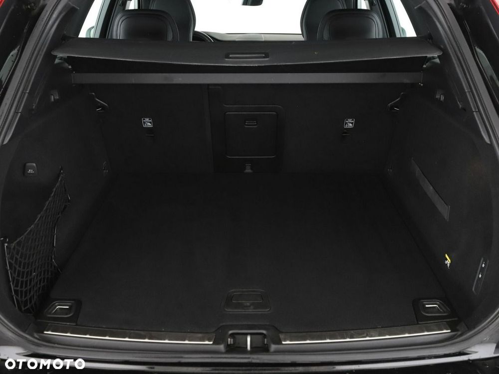 Volvo XC 60 D4 SCR R-Design - 21