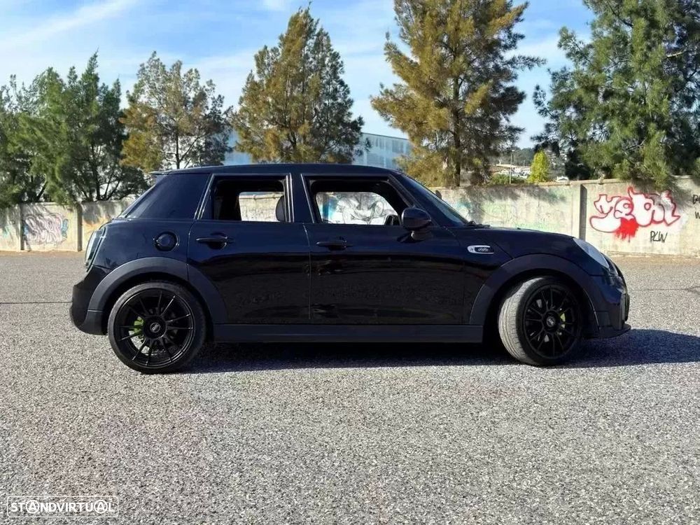 MINI 5 Portas Cooper S Auto Desportiva - 2
