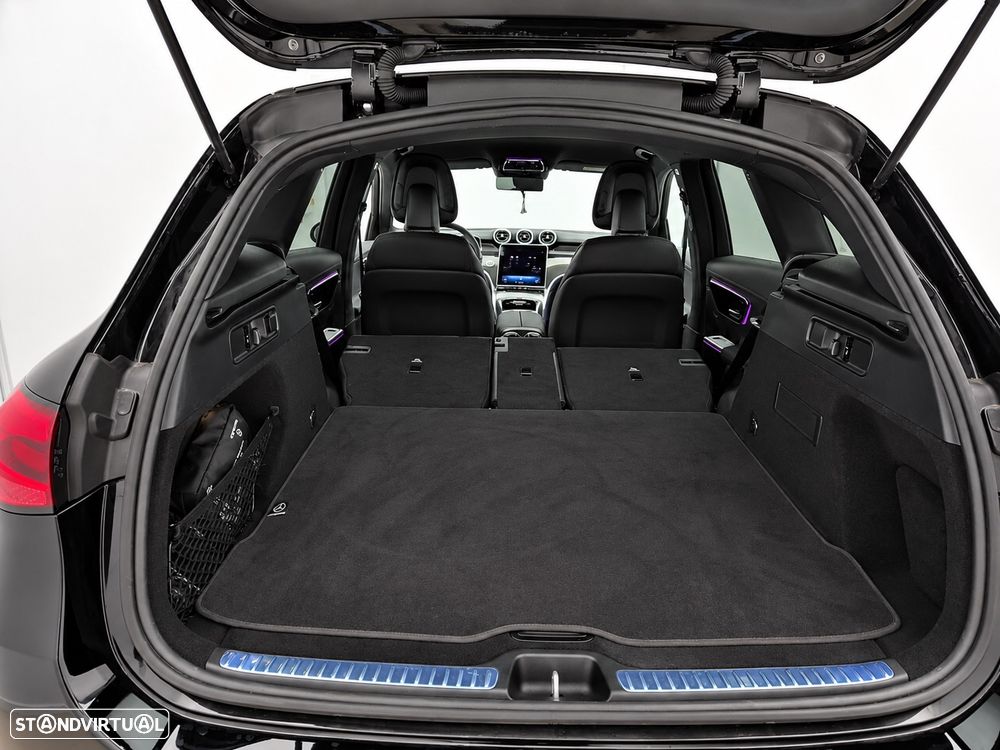 Mercedes-Benz GLC 300 d Coupe 4Matic 9G-TRONIC AMG Line Advanced - 9