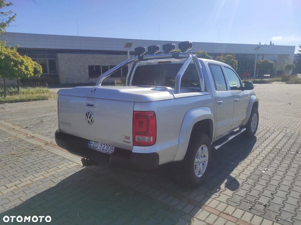 Volkswagen Amarok - 12