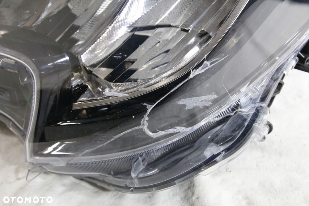 reflektor lampa full led podstawa europa oryginał toyota corolla xii 12 e21 - 2