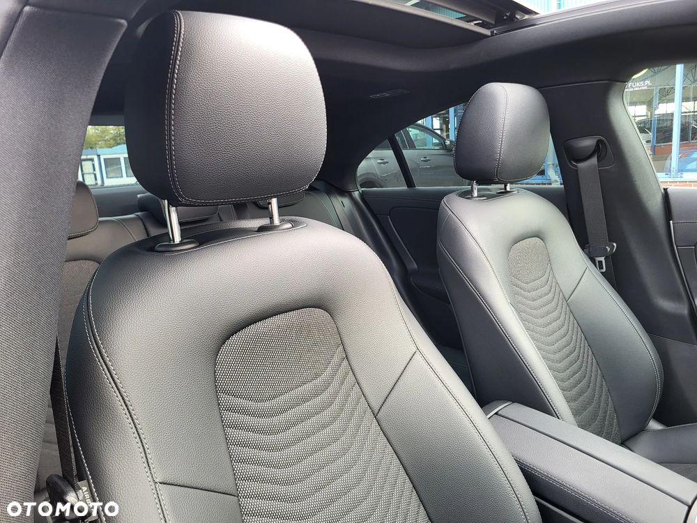 Mercedes-Benz CLA 250 Progressive 7G-DCT - 16