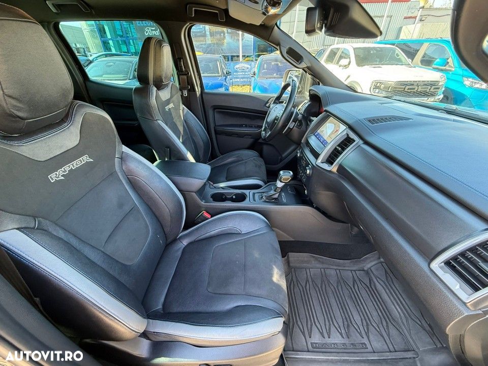 Ford Raptor - 14