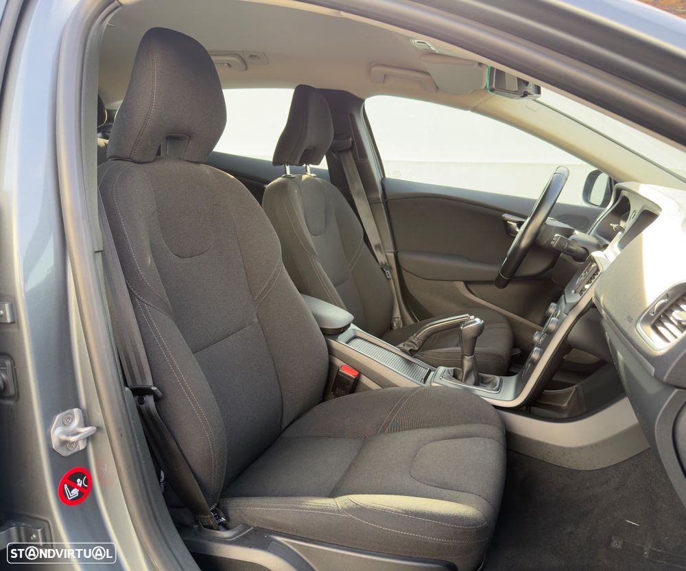 Volvo V40 1.6 D2 Kinetic Eco - 9