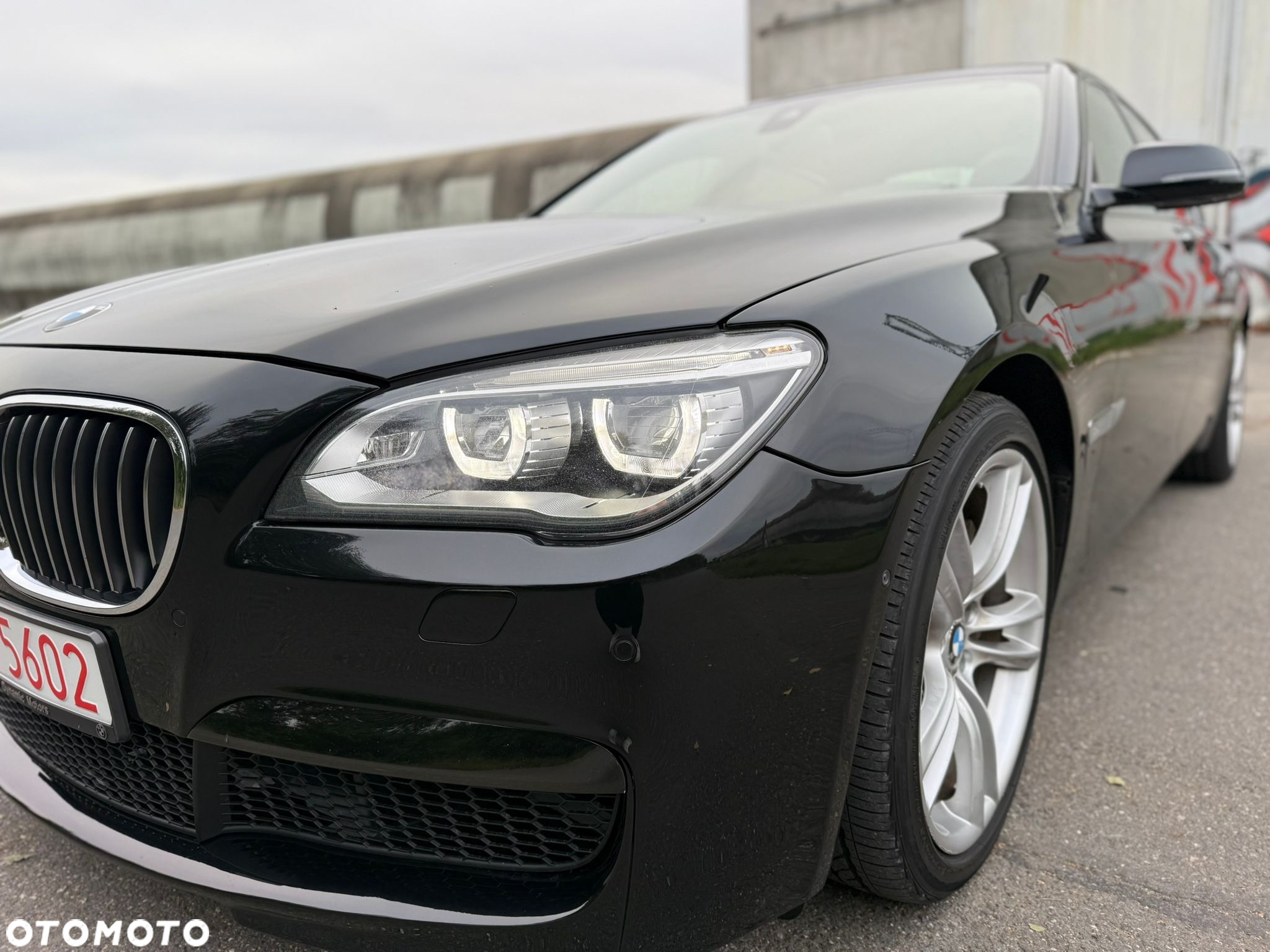 BMW Seria 7 750Li - 8