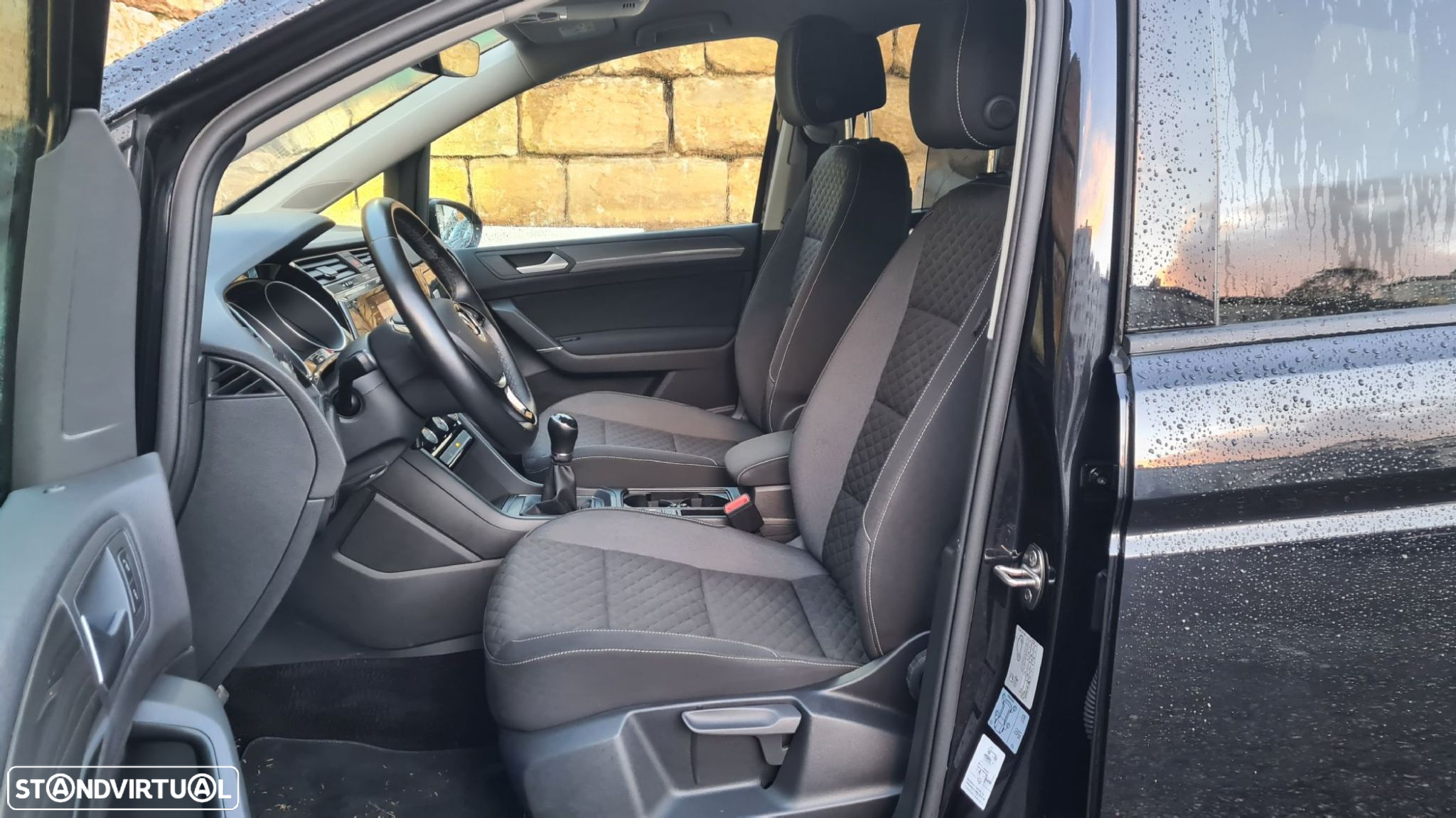 VW Touran - 34