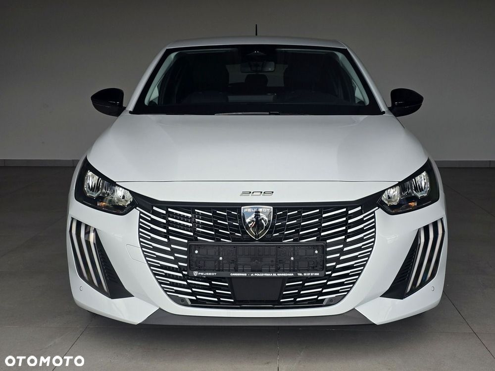 Peugeot 208 - 8