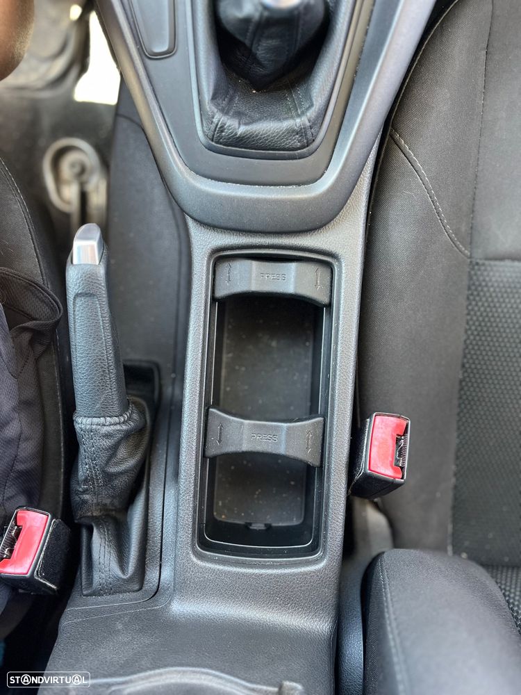 Ford Focus SW 1.0 EcoBoost ST-Line - 44
