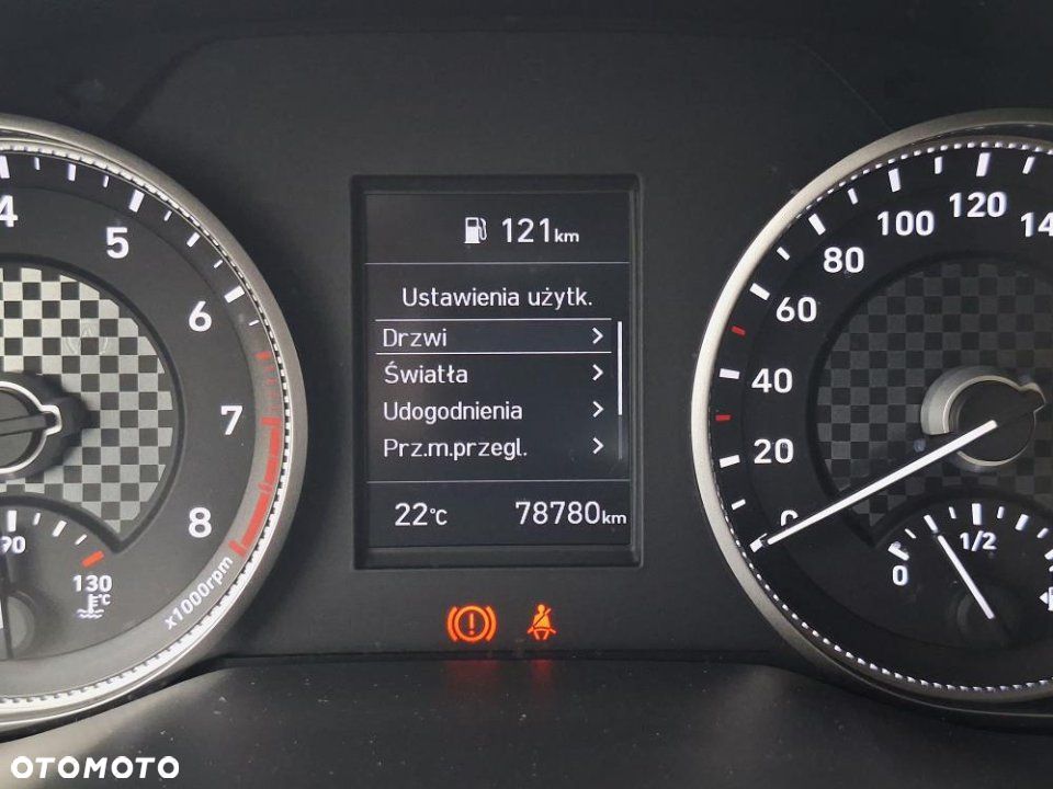 Hyundai Elantra - 23