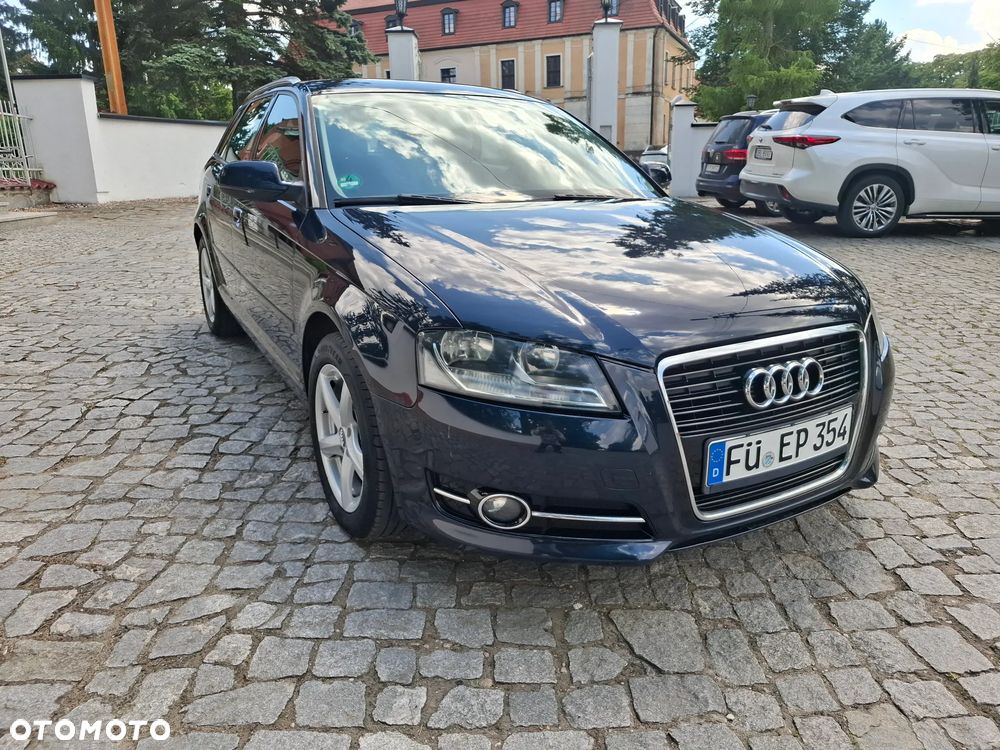 Audi A3 Sportback 1.6 TDI DPF Attraction - 2