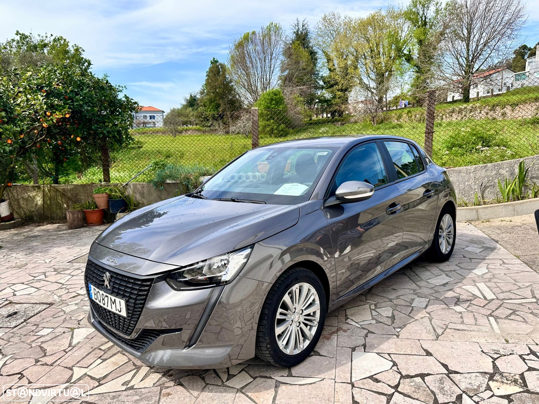 Peugeot 208 1.2 PureTech Like - 4