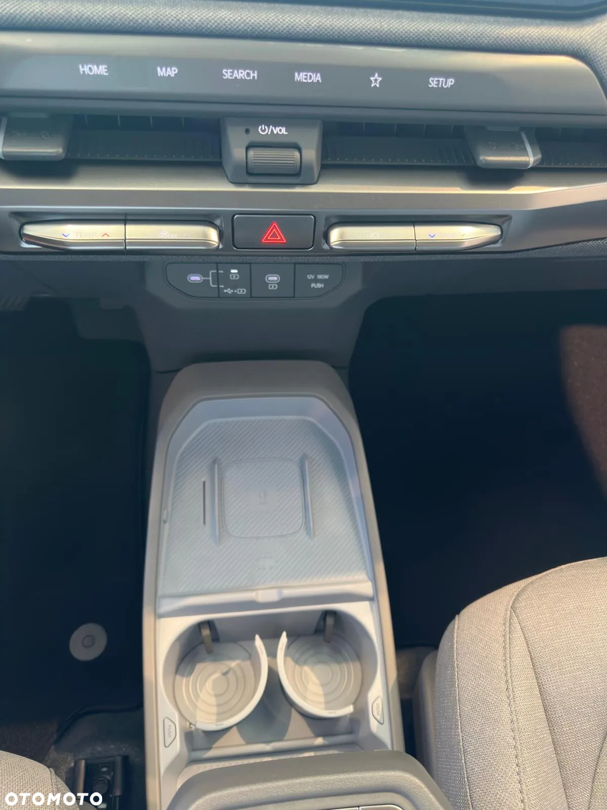 Kia EV3 81.4kWh Earth - 10