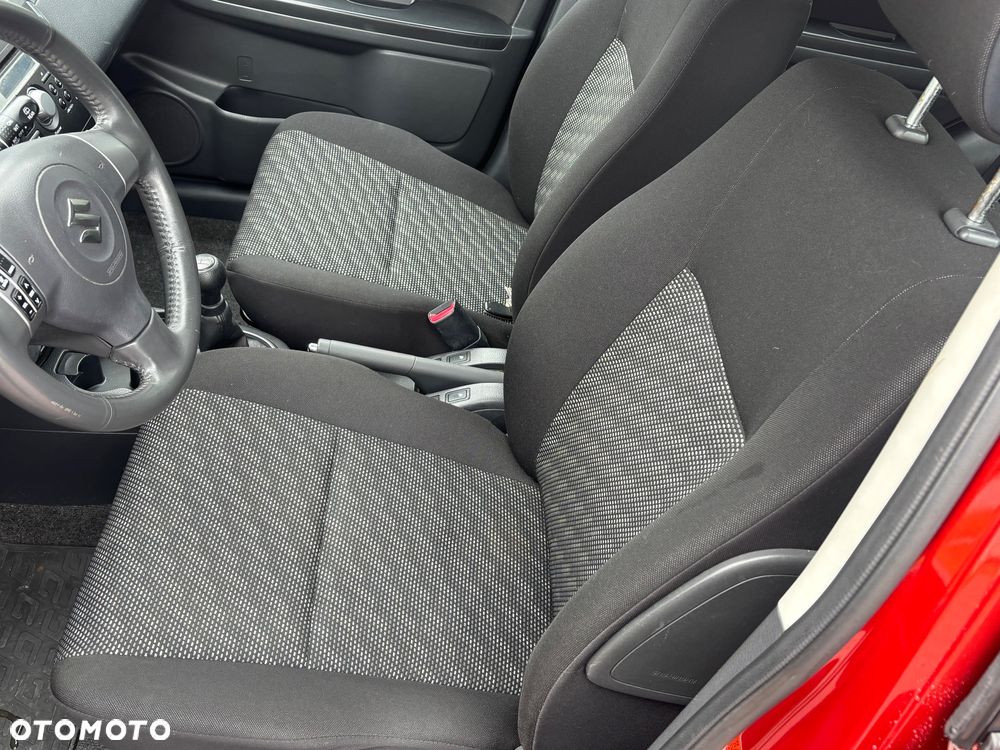 Suzuki SX4 - 10
