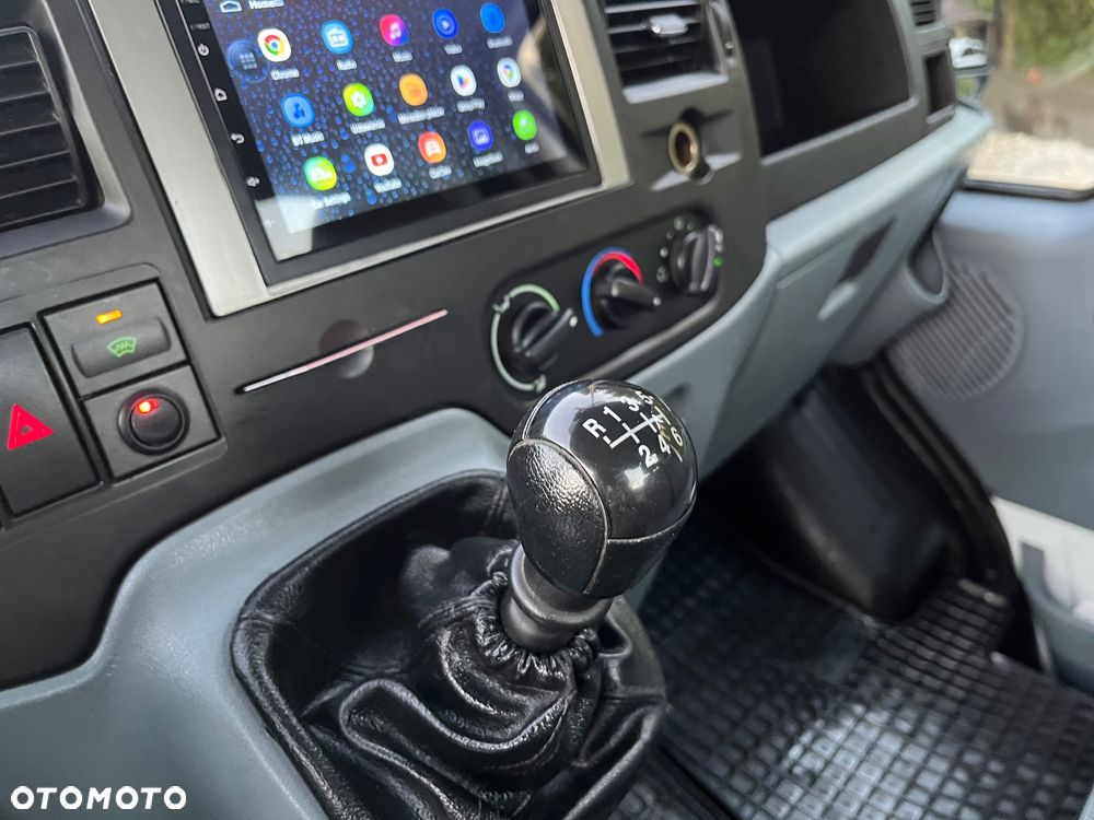 Ford Transit - 17