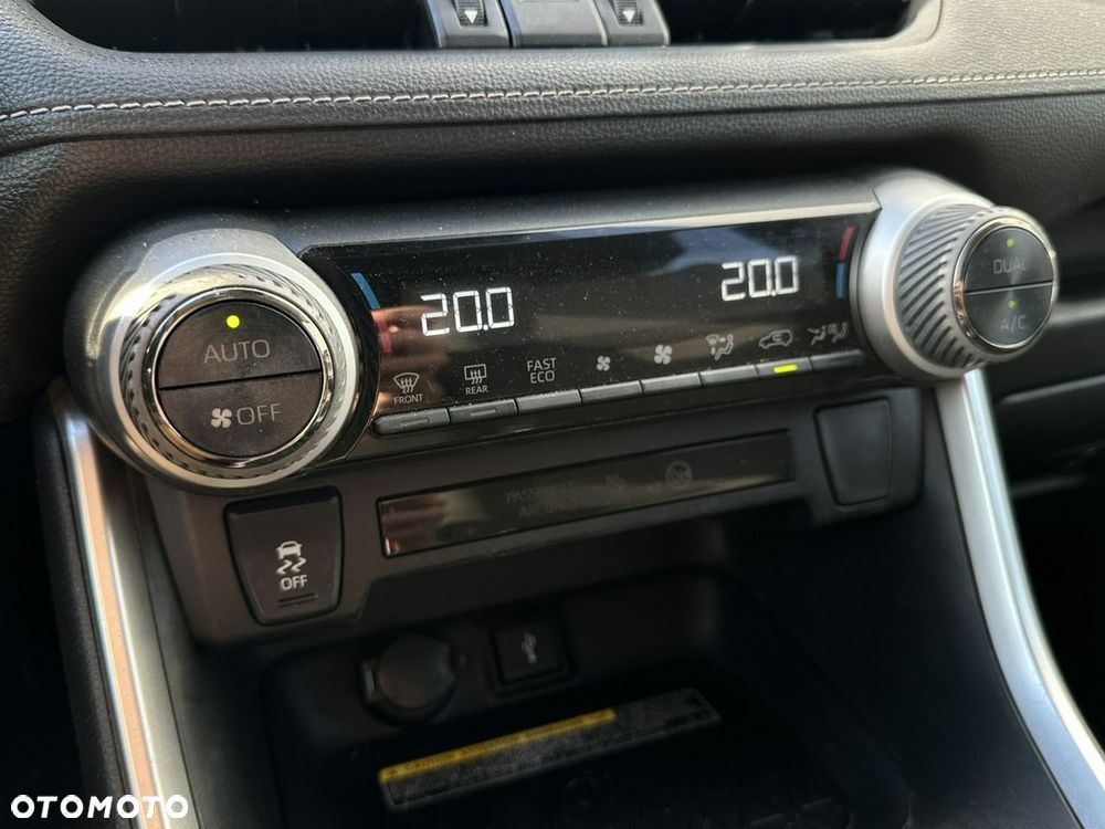 Toyota RAV4 - 23