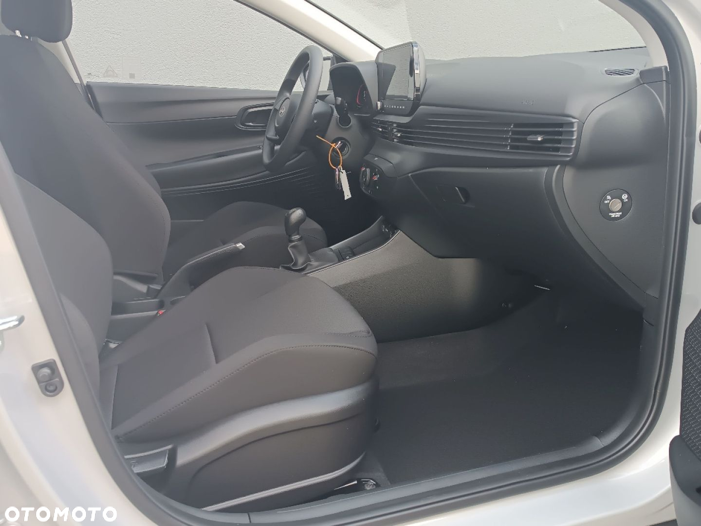 Hyundai Bayon 1.2 MPI Pure - 25