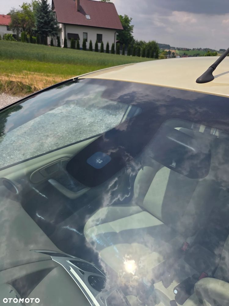 Ford Fiesta 1.3 Ghia - 23