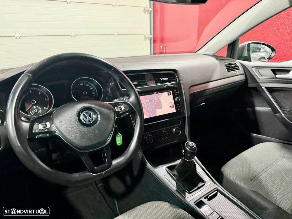 VW Golf Variant 1.6 TDi Confortline - 40