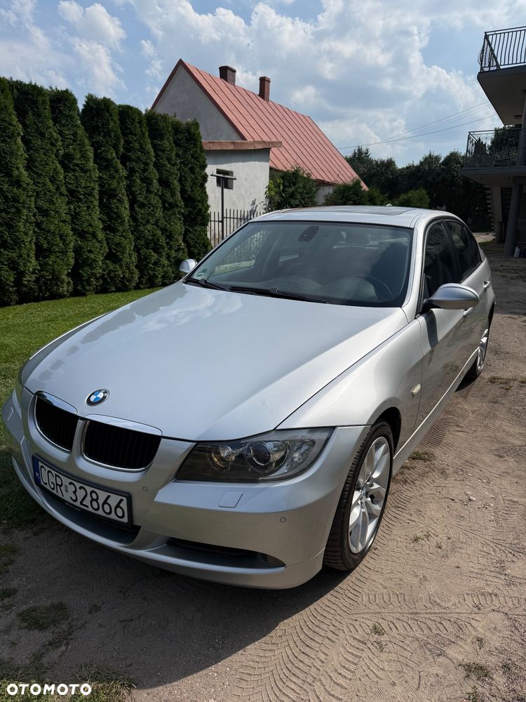 BMW Seria 3 318i - 3