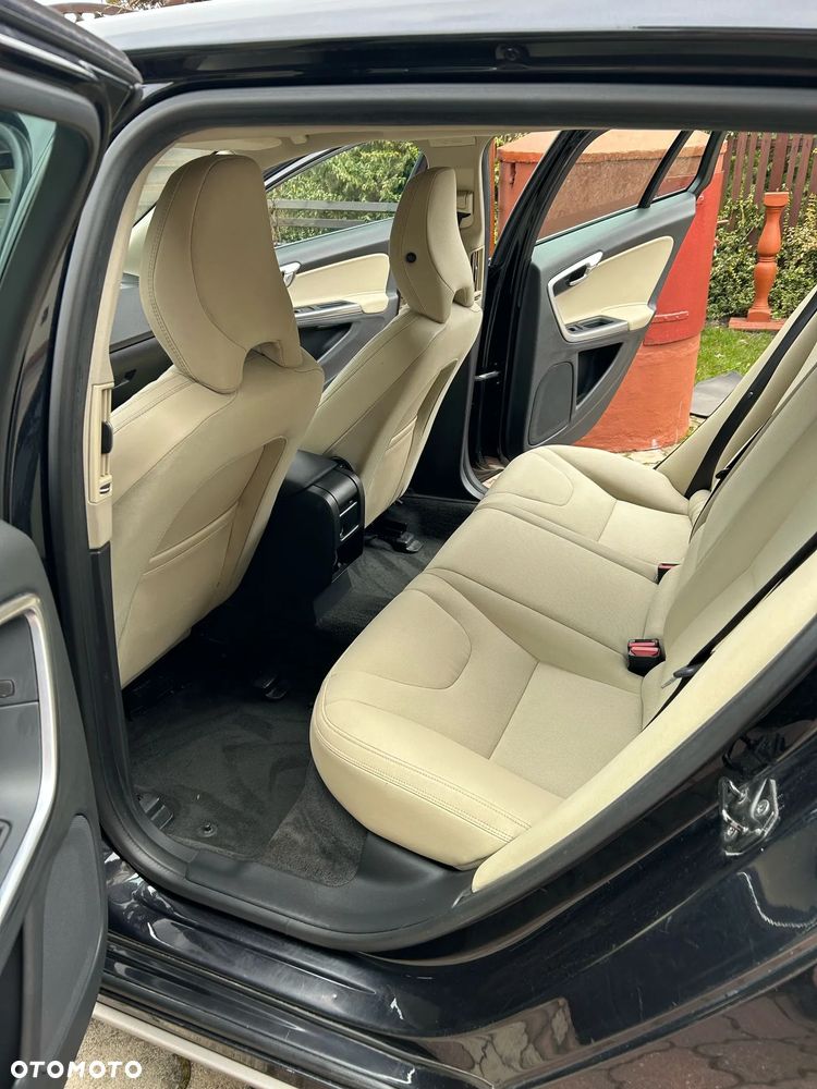 Volvo V60 D3 Geartronic - 13