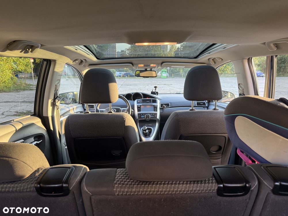 Toyota Verso 1.6 D-4D Prestige 7os - 25