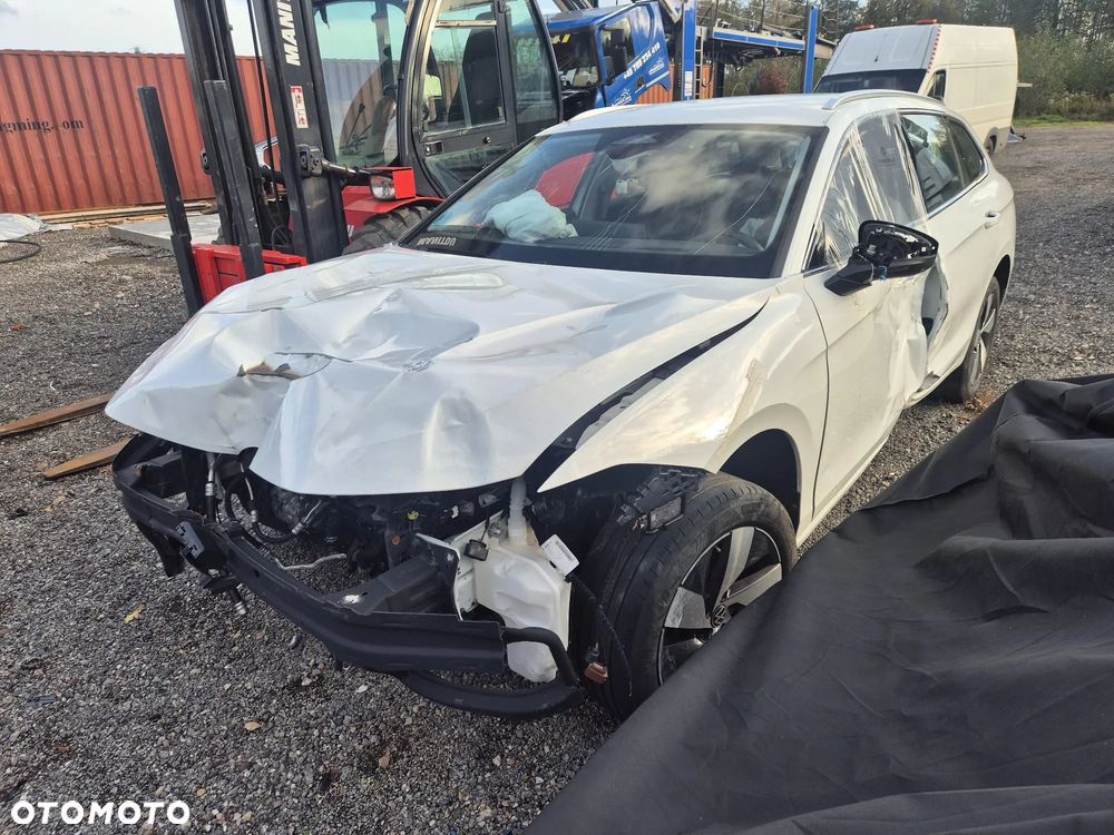 Volkswagen Passat 2025 photo 5
