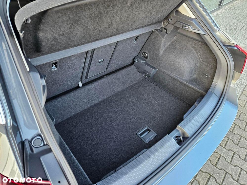 Volkswagen T-Roc - 14