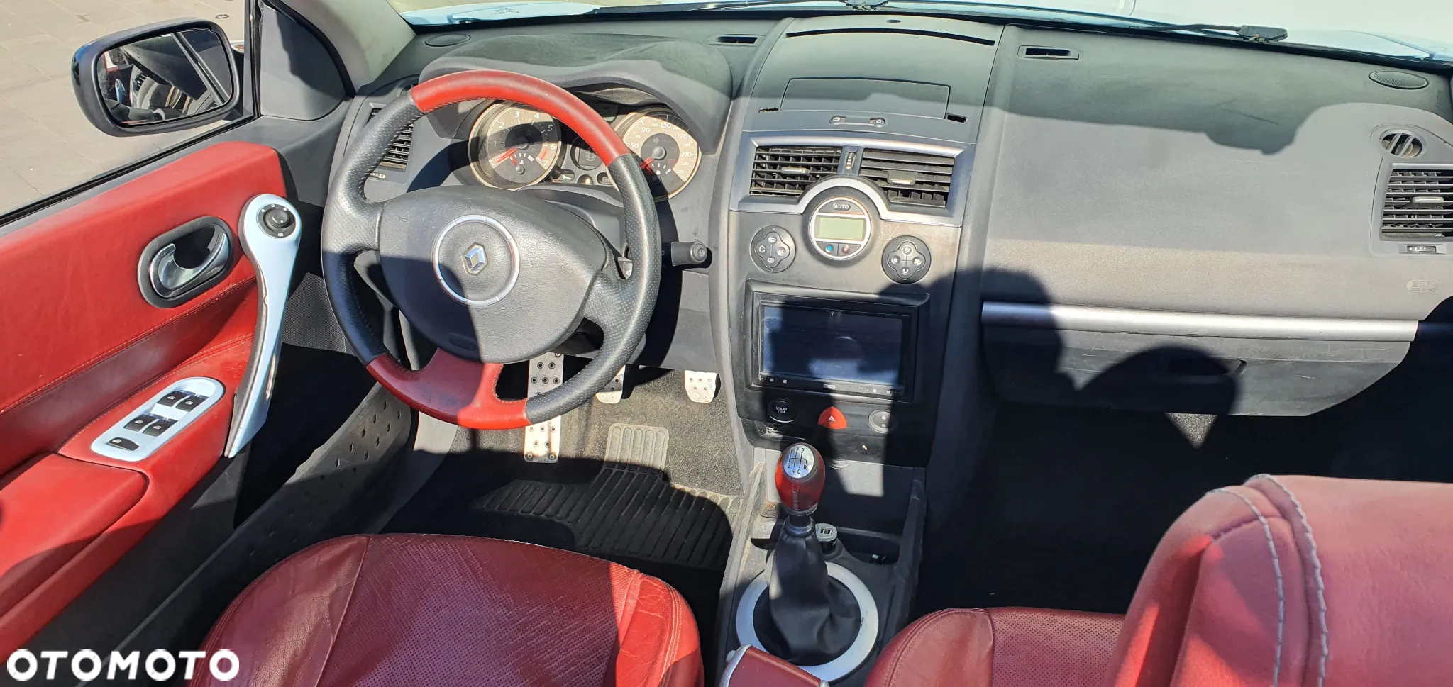 Renault Megane 2.0 Turbo Coupe-Cabriolet Privilege - 9