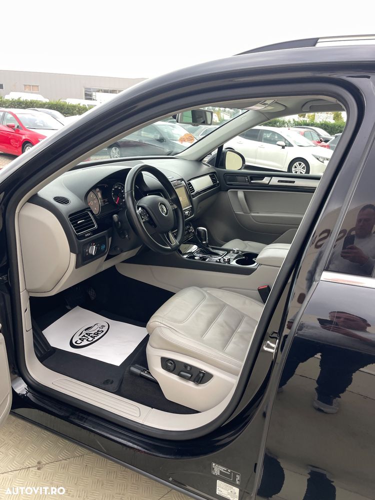 Volkswagen Touareg 3.0 V6 TDI BMT - 28