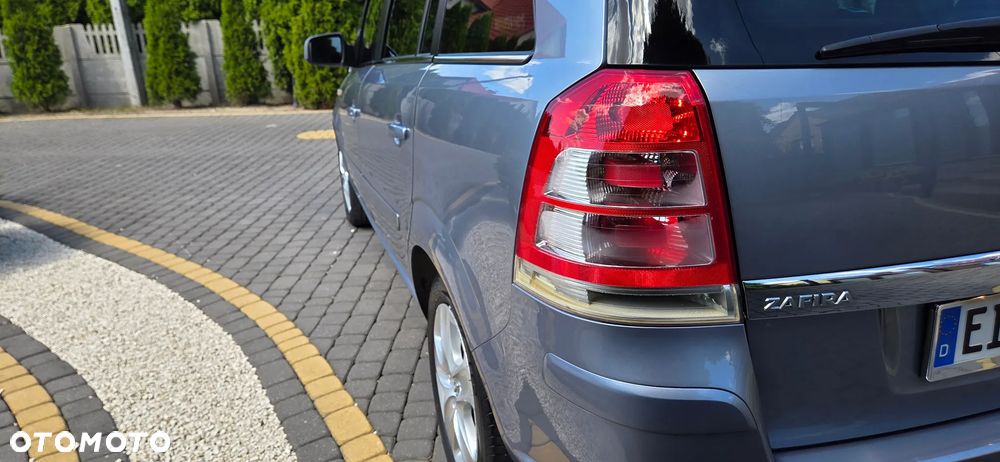 Opel Zafira 1.8 Elegance - 23