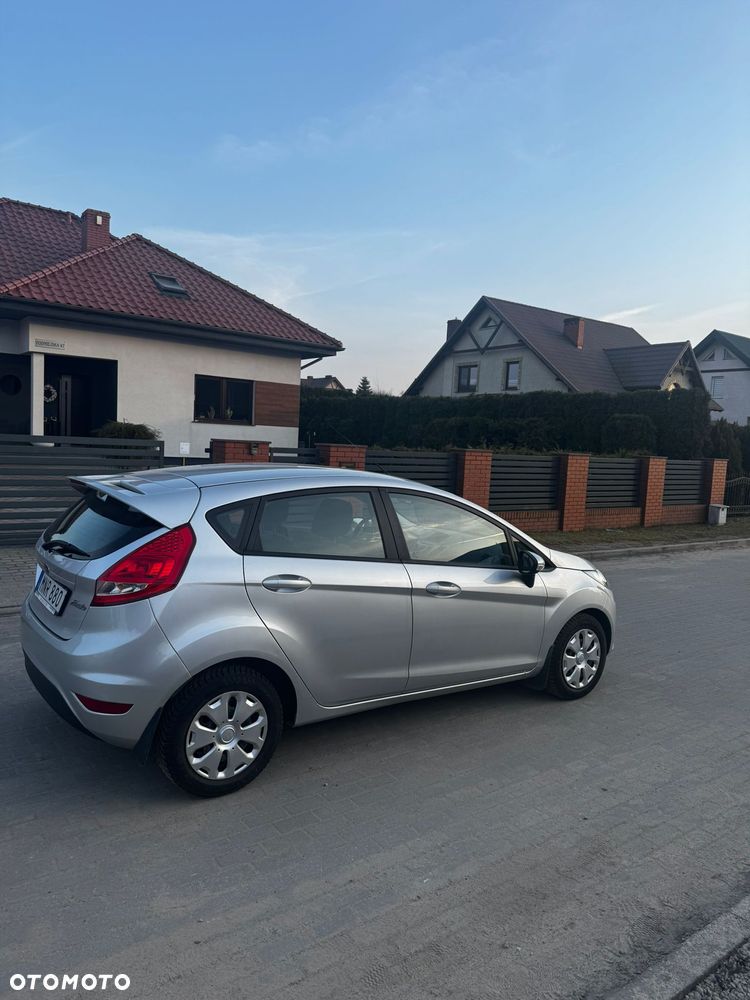 Ford Fiesta 1.25 Silver X (Ambiente) - 4