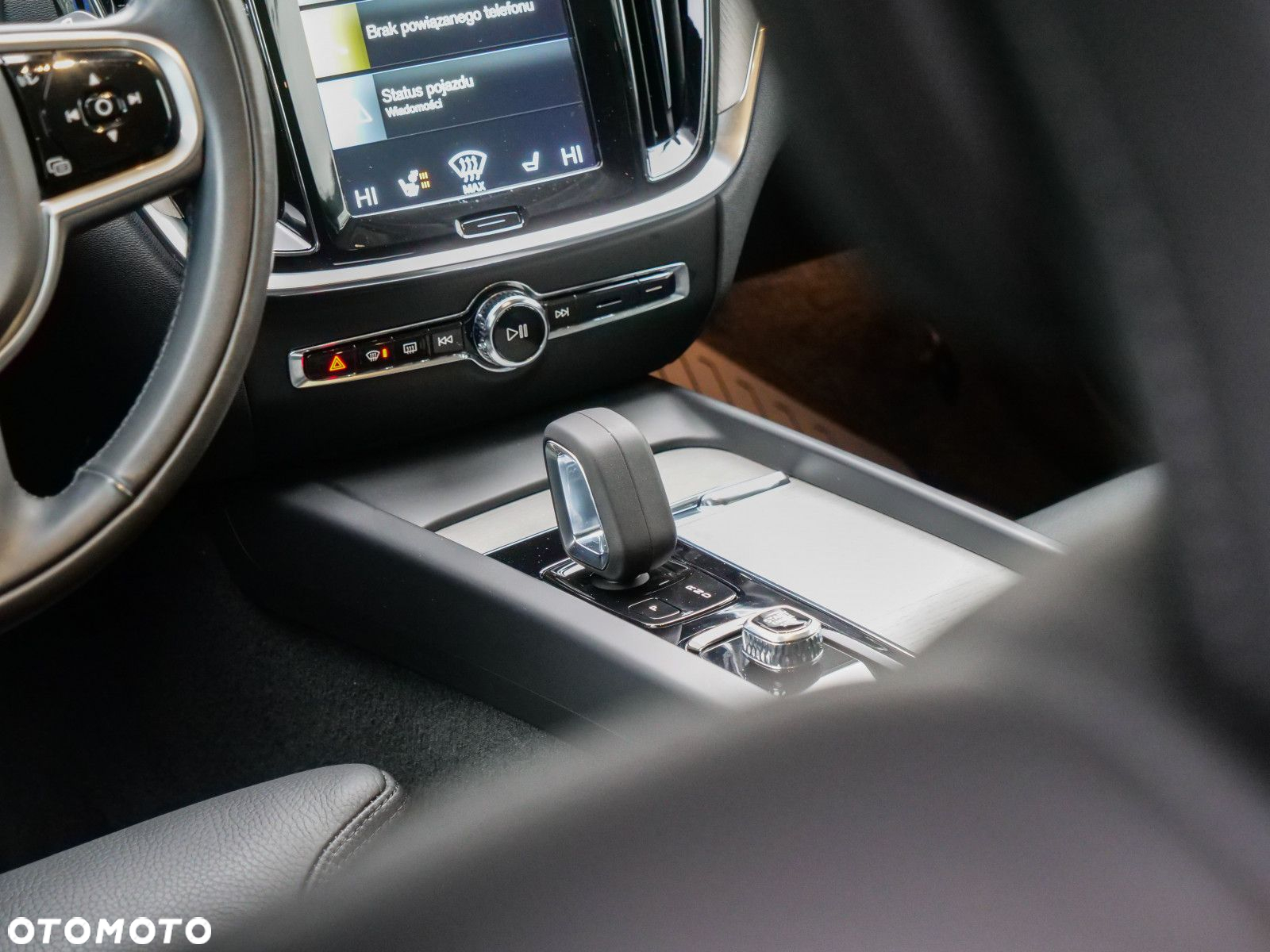 Volvo V60 Cross Country - 16