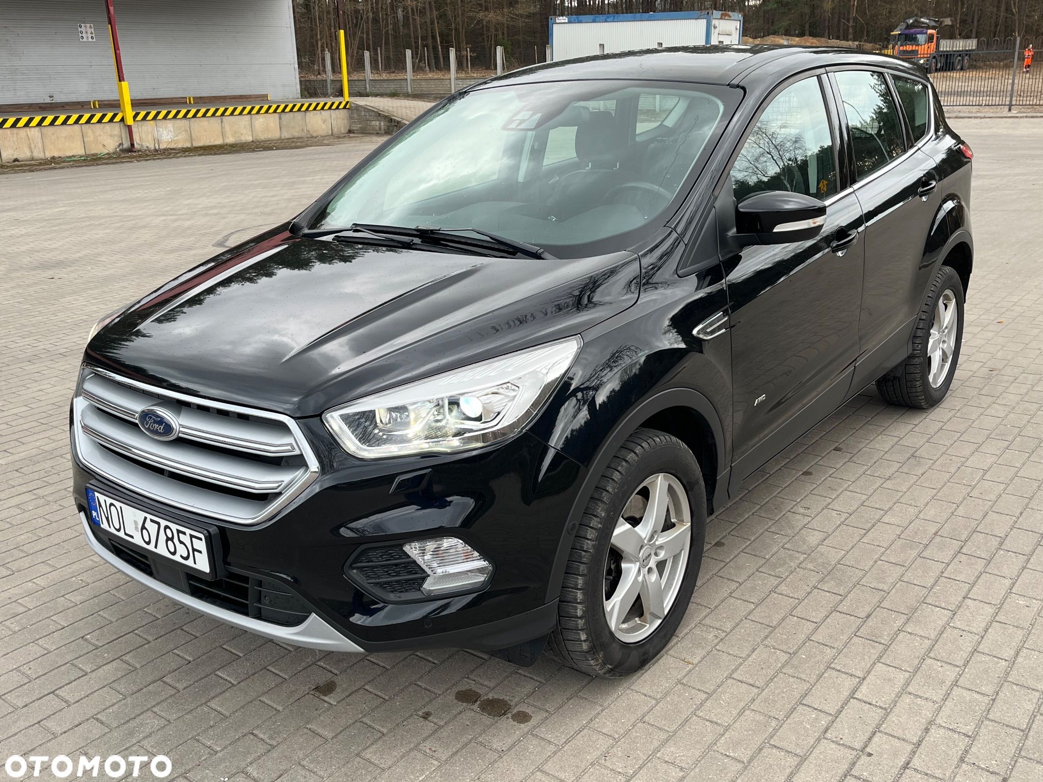 Ford Kuga 2.0 TDCi AWD Titanium - 1
