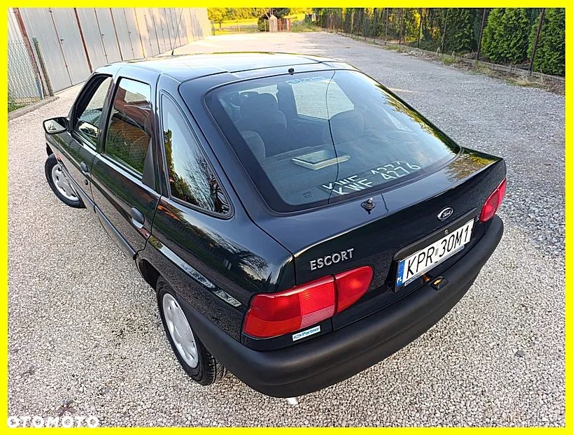 Ford Escort 1.3 CL - 2