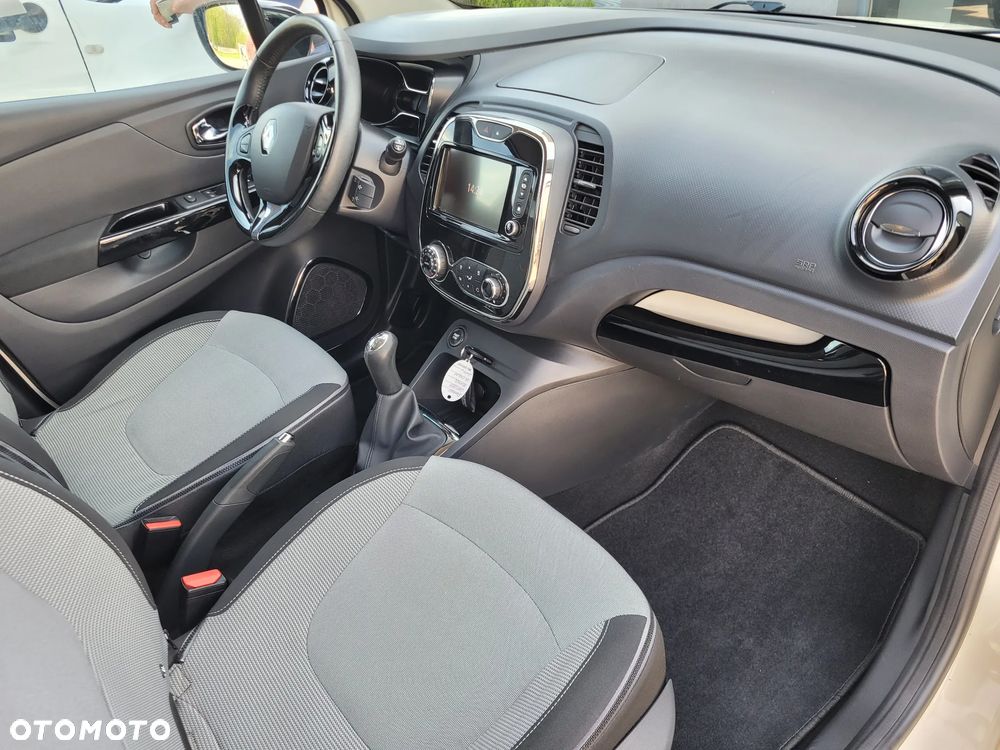 Renault Captur - 19