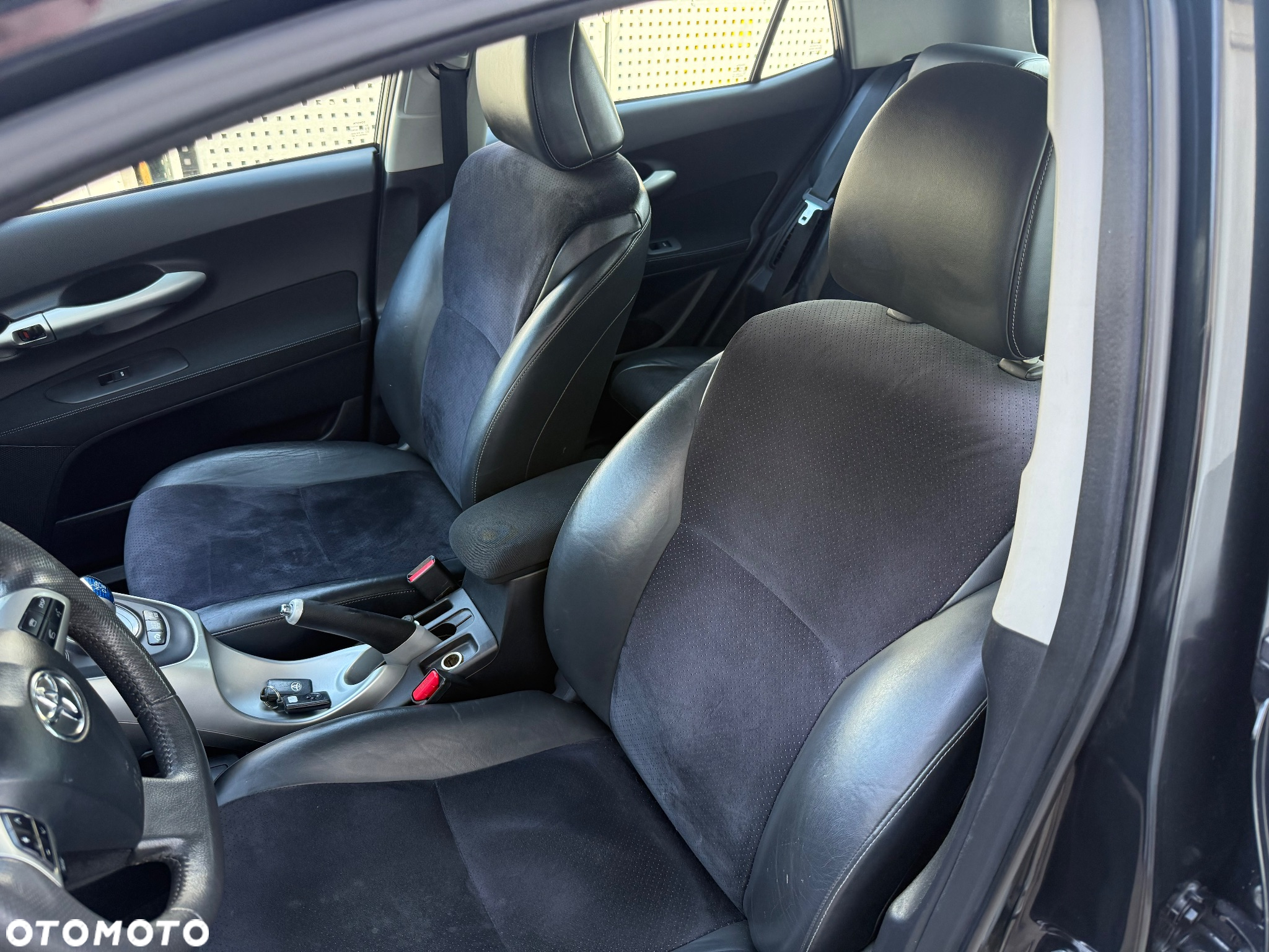 Toyota Auris 1.8 HSD Prestige - 11