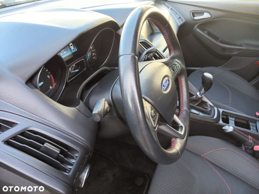 Ford Focus 2.0 TDCi ST-Line Red ASS - 25