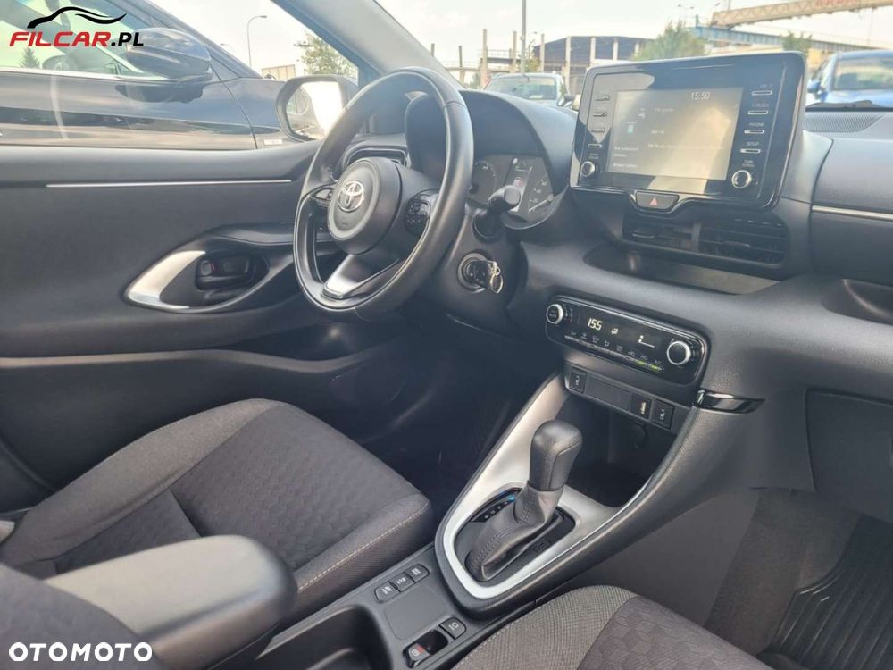 Toyota Yaris - 10